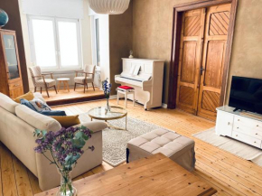 Robins Nest Detmold